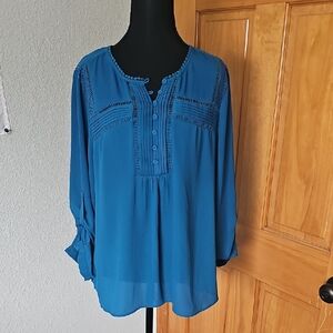 Daniel Rainn Teal Button-Front Blouse